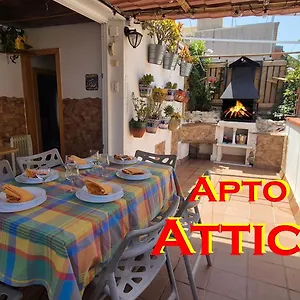 *** Aparthotel Atico, Terraza Y Barbacoa Spanje